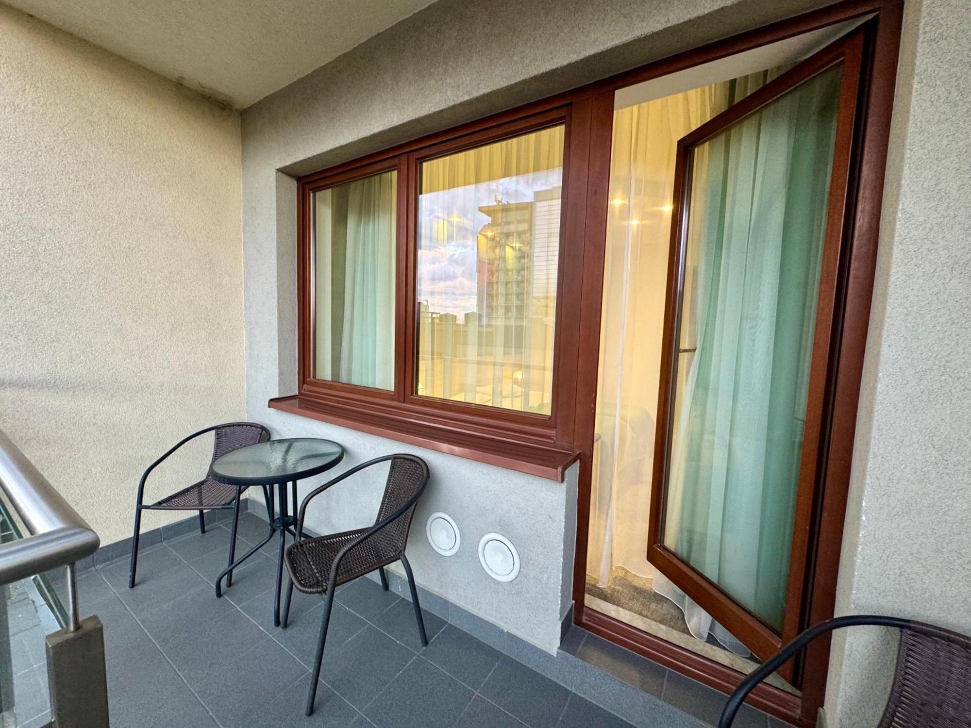 Apartamenty Promenada-Arka Kolobrzeg Exterior photo